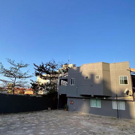 Residencial Melfi 3 Ap 3 Apartman Bombinhas Kültér fotó