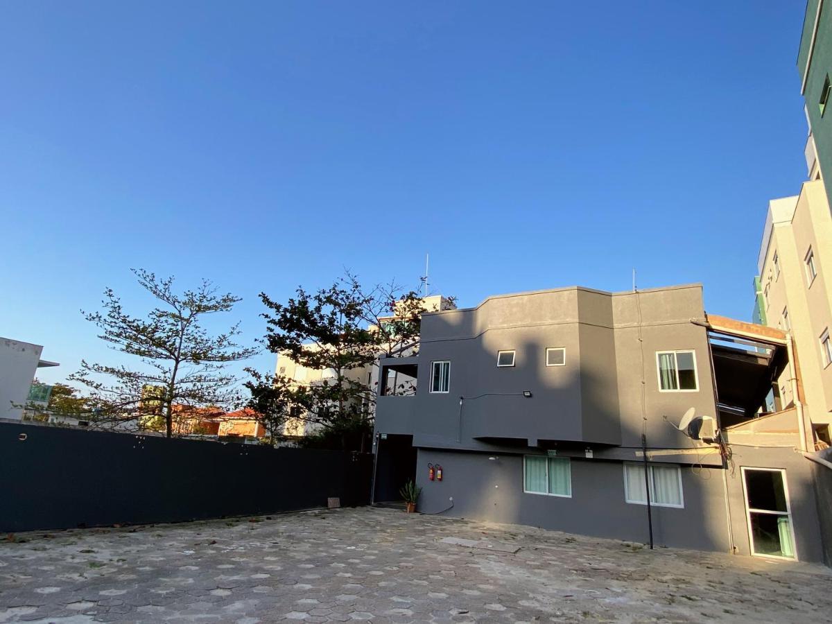 Residencial Melfi 3 Ap 3 Apartman Bombinhas Kültér fotó